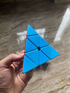 Pyraminx Puzzle