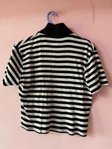 NStriped Crochet Tank Top With Free Black And Wh