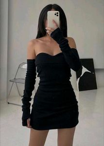 Sweetheart-Neckline Sleeveless Mini Bodycon Dress