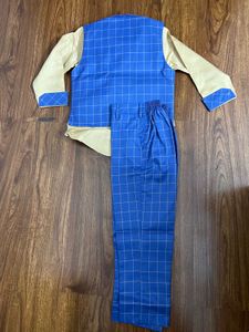 Boy&#39;s Blue Plaid Suit Partywear
