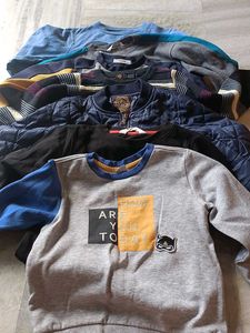 sweat shirts