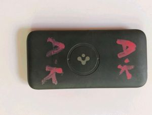 Spigen 10000mah power Bank Little Battery Swalon