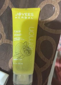 Jovees Lemon Face Wash