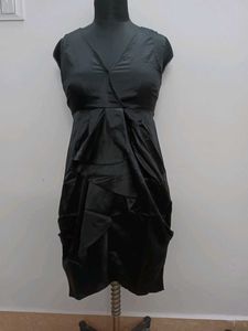 Elegant Black Sleeveless Dress