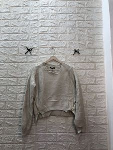 Beige Knit Cropped Sweater🕸️🕷️🇺🇸