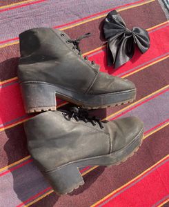 Very Cheap Price Boot Available