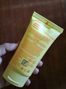 Moody vitamin c glow face mask
