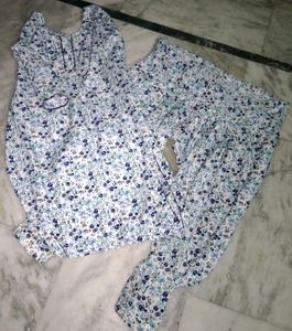 A Salwar Suit Without Dupatta