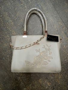 Elegant Floral Handbag