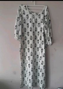 Donation/ Few Tops Bust 40-42