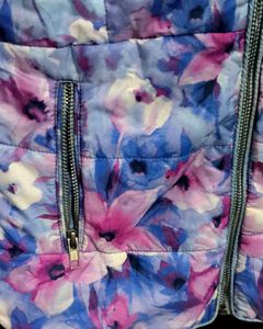FREE!! 🎁 With Girls Branded Winter Jacket