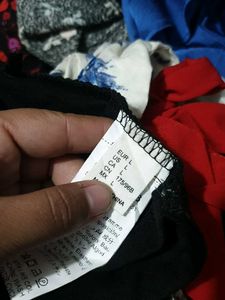 282011. Sleeved Crop Top