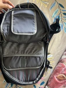 Targus Bags In Triple Balck 15.6 L