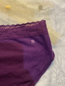 Victoria Secret Penty 32 Size