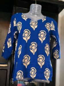 Women Trending Latest Rayon Printed Short Kurti