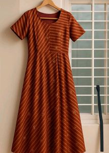 Gown Each 500 Coin