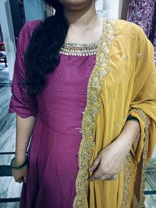 🔥 Karvachauth Offer Gown With Duppata 🔥