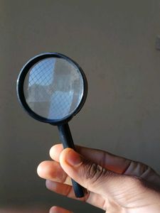 5x Zoom Magnifier 🥳🎊 At Very Cheap Price