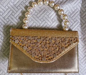 Price Drop !! Sling Clutch 🌟