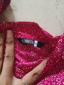 STREET 9 RED FLORAL TOP