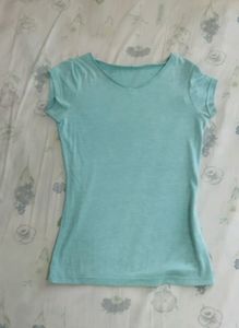 Plain green top