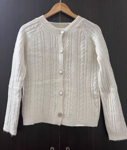 Elegant White Knit Cardigan
