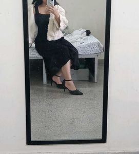 Elegant Black kitten toe heels