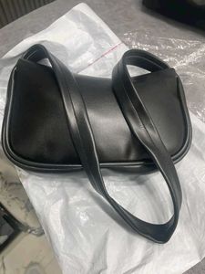 Black Leather Sling Bag 🖤