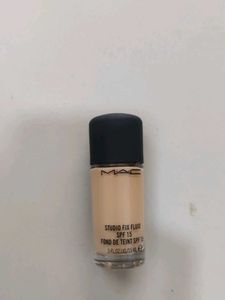 Mini MAC Studio Fix Fluid NC37