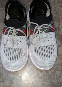 Sports Shoes