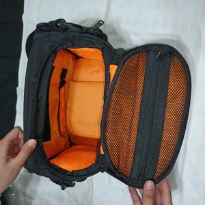 SONY LC-SC5 DSLR/SLR Camera Bag (Black and Orange
