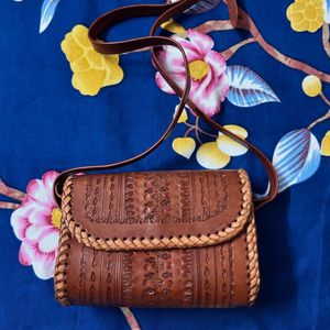 Vintage Leather Crossbody Bag
