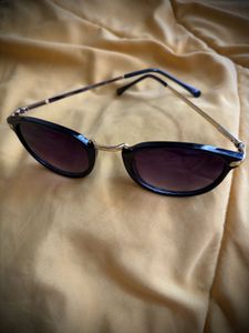 Black Sunglasse