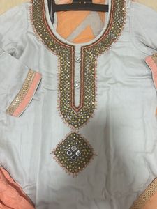 Beautiful Suit With Dupatta And Pant