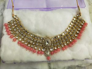 Women&#39;s Necklace Set