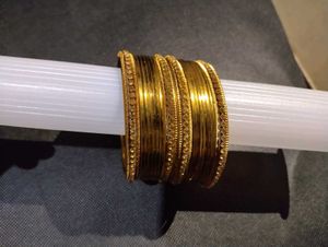 Gold Tone Bangle Set