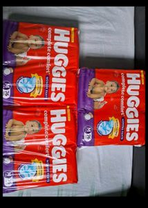 Huggies L - (64) Pack