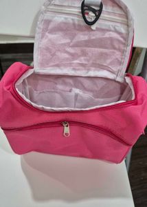 Travel Bag Cum Make Upbag