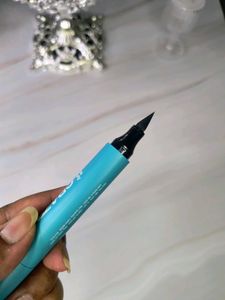 Swiss Beauty Stamp Eyeliner Pen Duo