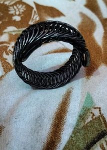 Black Metal Wire Bracelet