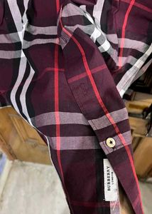 BURBERRY MAROON CHECK SHIRT M(40)