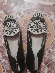 Floral Black Ballerinas