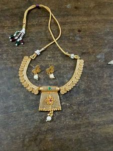 Golden Toned Necklace Set