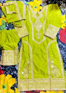 New/Unused Embroidery Kurta Set With Heavy Dupatta