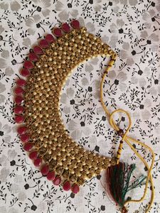 Elegant Necklace Set new with box