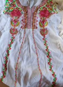 Pretty Top For Women&#39;s