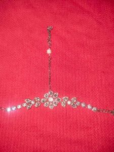 Sparkling Floral Bracelet