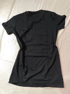 Yuhanest Tshirt