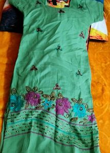 💝 GREEN COLOR HAND🤚 STITCHEING TOP