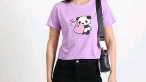 Cute Panda Graphic Top🐼